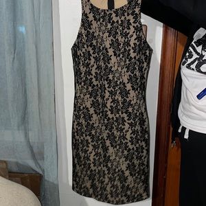 Forever 21 size small body con dress.